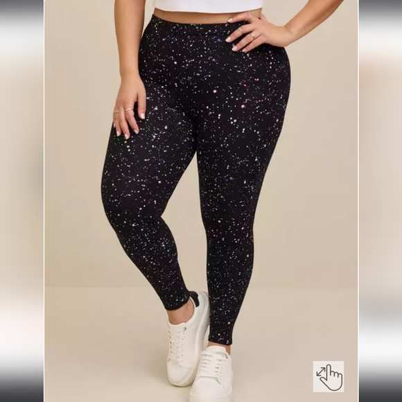 TORRID Outer Limits Black Full Length Premium Leggings! - Picture 4 of 12